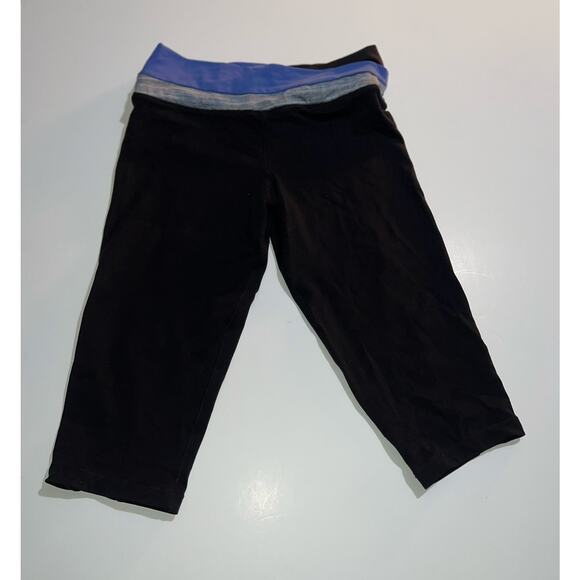 Calvin Klein Pants - Calvin Klein performance black & blue capris leggings